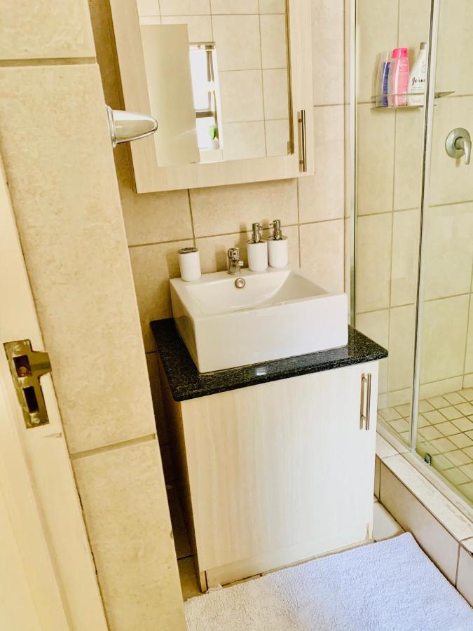 774Ways Holiday Home Hartbeespoort Exteriör bild
