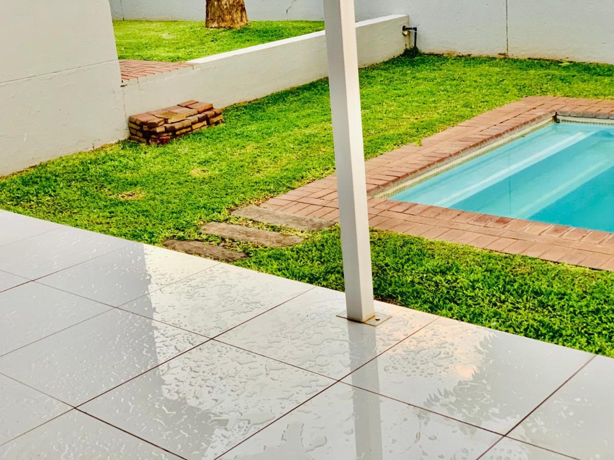 774Ways Holiday Home Hartbeespoort Exteriör bild